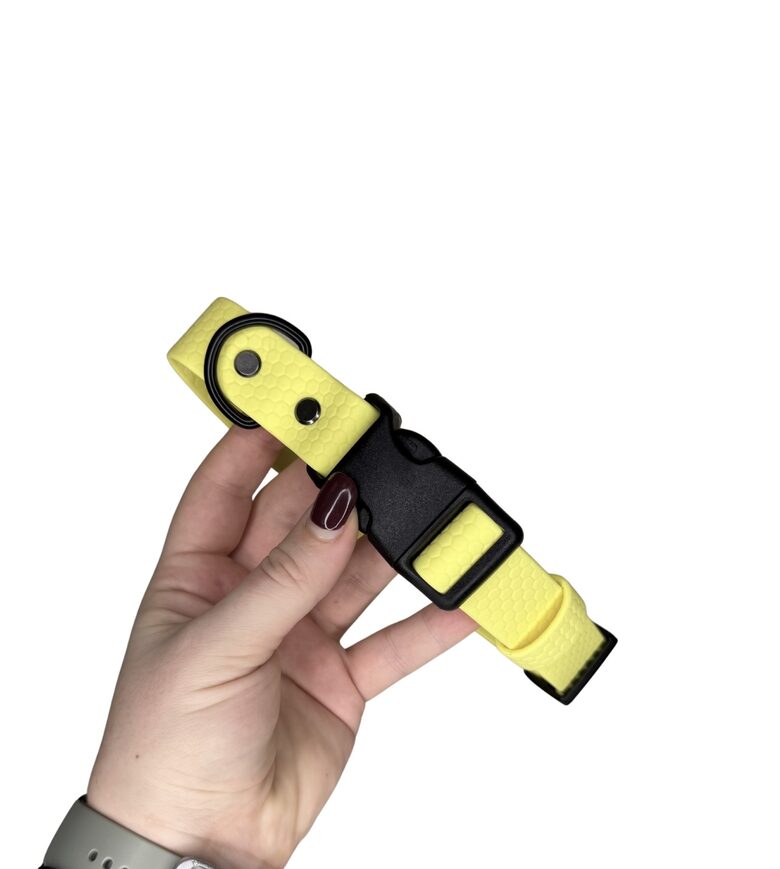 HEXA COLLAR-PASTEL YELLOW